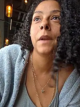 tastesosweet online show from March 31, 2026, 9:04 pm