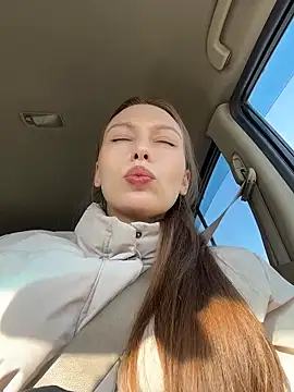 LeiaMood online show from March 14, 2026, 4:40 am