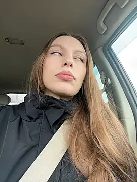 LeiaMood online show from April 11, 2026, 5:01 am