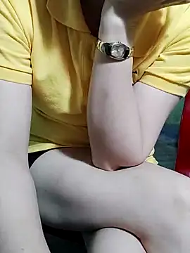 SullyShow69 online show from February 11, 2026, 11:04 am