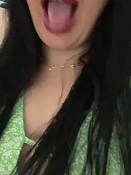 Snapshot of melissiaayzem chatting on July 13, 2026, 6:33 pm melissiaayzem online show from July 13, 2026, 6:33 pm