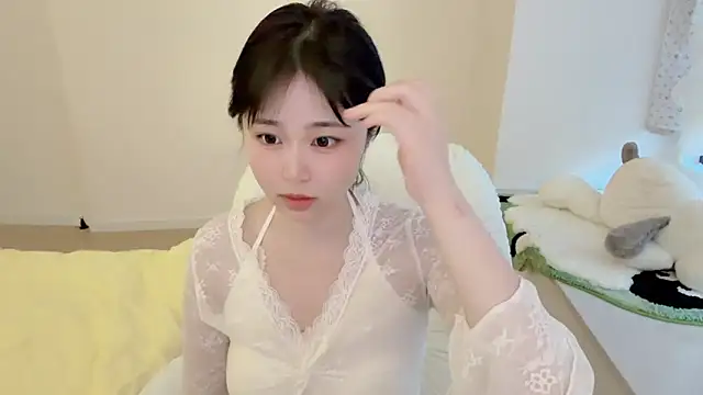 Snapshot of Onefiona chatting on April 9, 2026, 5:40 am Onefiona online show from April 9, 2026, 5:40 am