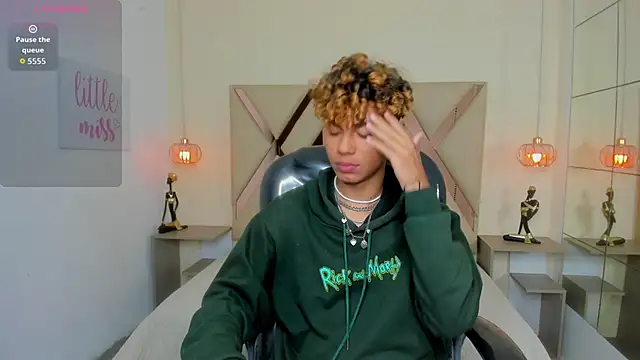 Anyelo Twink online show from April 24, 2026, 3:42 am