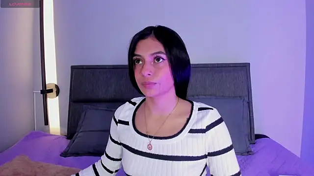 Snapshot of lilith_petit_ chatting on May 29, 2026, 12:58 pm lilith petit online show from May 29, 2026, 12:58 pm