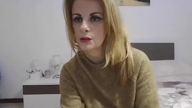 Clara1986 online show from February 10, 2026, 3:27 pm