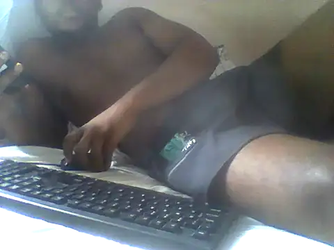 Snapshot of handsomeguy02 chatting on April 1, 2026, 12:50 pm handsomeguy02 online show from April 1, 2026, 12:50 pm