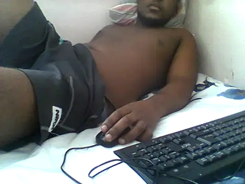 handsomeguy02 online show from May 25, 2026, 12:22 pm