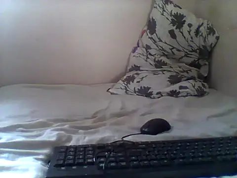 Snapshot of handsomeguy02 chatting on June 15, 2026, 1:13 pm handsomeguy02 online show from June 15, 2026, 1:13 pm