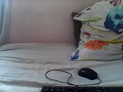 Snapshot of handsomeguy02 chatting on June 18, 2026, 12:53 pm handsomeguy02 online show from June 18, 2026, 12:53 pm