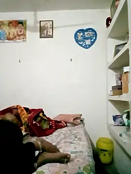 Angel eyes00 online show from January 14, 2026, 4:23 pm