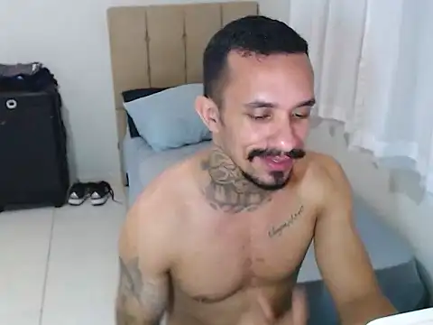 Snapshot of lipegonzalezz chatting on February 4, 2026, 10:58 pm lipegonzalezz online show from February 4, 2026, 10:58 pm