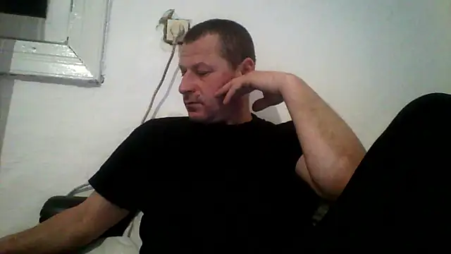 Snapshot of Ivan9iutt chatting on January 14, 2026, 7:19 pm Ivan9iutt online show from January 14, 2026, 7:19 pm