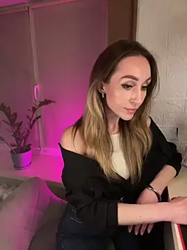 AnesaKis online show from April 9, 2026, 11:32 pm