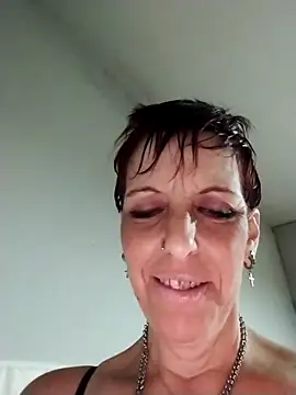 Juguetonafogosa5 online show from February 8, 2026, 6:22 pm