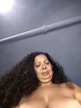 Gorditacarlota online show from May 11, 2026, 2:39 am