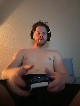 Issa Crazed online show from March 15, 2026, 7:14 am