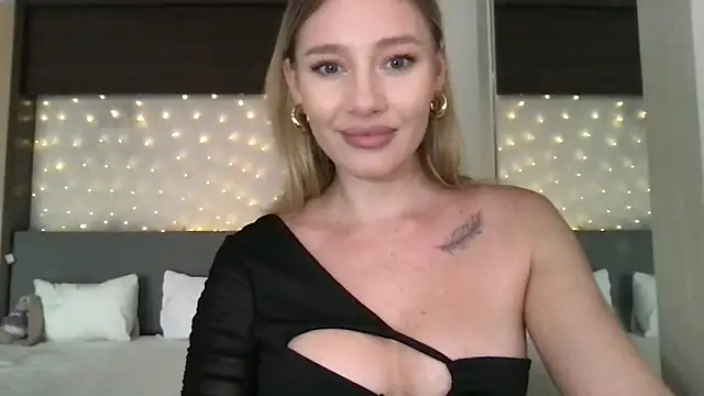 Snapshot of Stella_muse chatting on February 20, 2026, 3:58 am Stella muse online show from February 20, 2026, 3:58 am