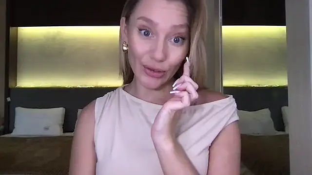 Snapshot of Stella_muse chatting on February 24, 2026, 5:27 am Stella muse online show from February 24, 2026, 5:27 am