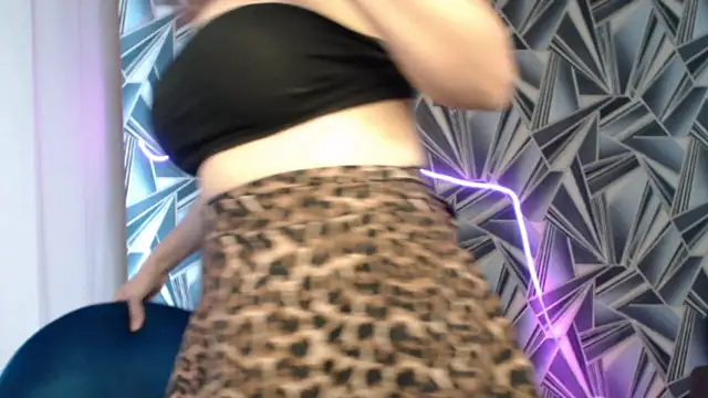 NikkiKiss    online show from May 15, 2026, 10:50 pm
