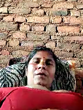 Hot di97 online show from April 18, 2026, 11:36 am