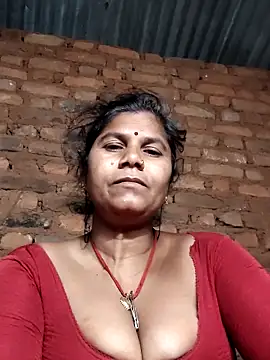 Hot di97 online show from April 18, 2026, 8:53 pm