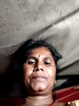 Snapshot of Hot_di97 chatting on July 19, 2026, 2:43 pm Hot di97 online show from July 19, 2026, 2:43 pm