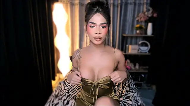 ShannelKeller online show from February 9, 2026, 1:42 am