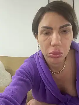 Snapshot of Missolevelvet chatting on January 16, 2026, 7:18 pm Missolevelvet online show from January 16, 2026, 7:18 pm