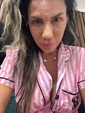 Missolevelvet online show from June 2, 2026, 8:11 pm