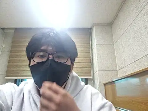 malibu876 online show from March 25, 2026, 5:02 am