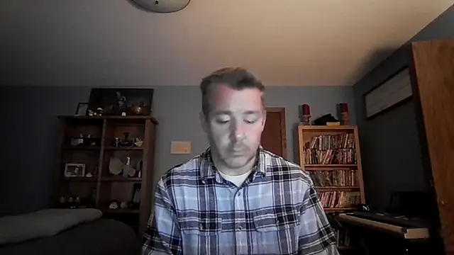 Snapshot of chrisw8140 chatting on January 15, 2026, 2:38 am chrisw8140 online show from January 15, 2026, 2:38 am