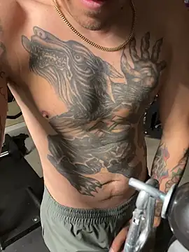 Snapshot of brngitdwn chatting on February 20, 2026, 4:20 am brngitdwn online show from February 20, 2026, 4:20 am