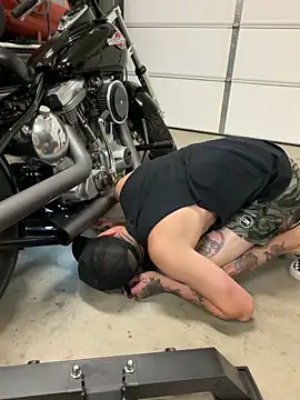 Snapshot of brngitdwn chatting on March 20, 2026, 6:07 am brngitdwn online show from March 20, 2026, 6:07 am