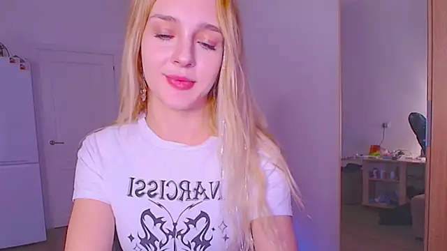 Snapshot of sailormoon666_ chatting on January 18, 2026, 10:13 pm sailormoon666 online show from January 18, 2026, 10:13 pm