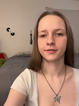 NoFilterAngels online show from April 17, 2026, 3:31 am