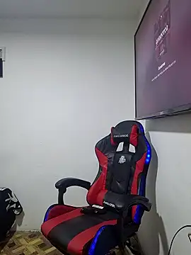 Snapshot of OrtegaJeysson chatting on January 14, 2026, 4:40 am OrtegaJeysson online show from January 14, 2026, 4:40 am