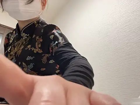 sara 0012 online show from January 12, 2026, 12:10 pm