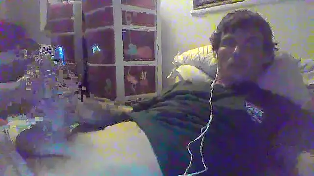 Snapshot of HungandHynotic chatting on March 11, 2026, 11:27 am HungandHynotic online show from March 11, 2026, 11:27 am