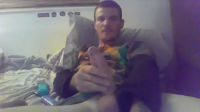 Snapshot of HungandHynotic chatting on May 5, 2026, 3:25 am HungandHynotic online show from May 5, 2026, 3:25 am
