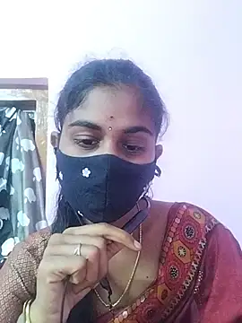 Snapshot of Tamil_Hot_RoyalQueen chatting on January 14, 2026, 3:39 pm Tamil Hot RoyalQueen online show from January 14, 2026, 3:39 pm