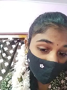 Tamil Hot RoyalQueen online show from February 8, 2026, 4:21 pm