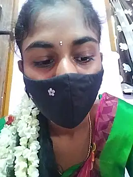 Tamil Hot RoyalQueen online show from April 11, 2026, 3:55 am