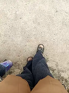 Snapshot of -Likin- chatting on January 14, 2026, 9:04 am -Likin- online show from January 14, 2026, 9:04 am