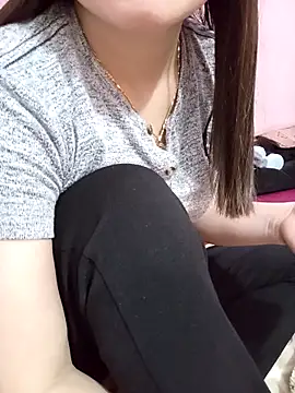 Phoebe-e online show from March 2, 2026, 5:08 am