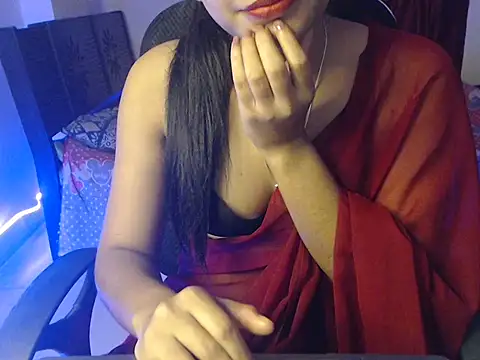 SobnamHot online show from April 12, 2026, 4:56 pm