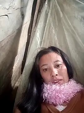 Snapshot of kaia-cam chatting on January 17, 2026, 9:47 am kaia-cam online show from January 17, 2026, 9:47 am