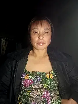 Snapshot of kaia-cam chatting on February 1, 2026, 2:37 pm kaia-cam online show from February 1, 2026, 2:37 pm