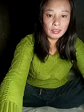 Snapshot of kaia-cam chatting on February 7, 2026, 8:34 pm kaia-cam online show from February 7, 2026, 8:34 pm