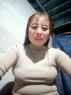 Snapshot of kaia-cam chatting on February 27, 2026, 1:55 pm kaia-cam online show from February 27, 2026, 1:55 pm