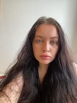 ElisonFox online show from January 13, 2026, 1:49 pm